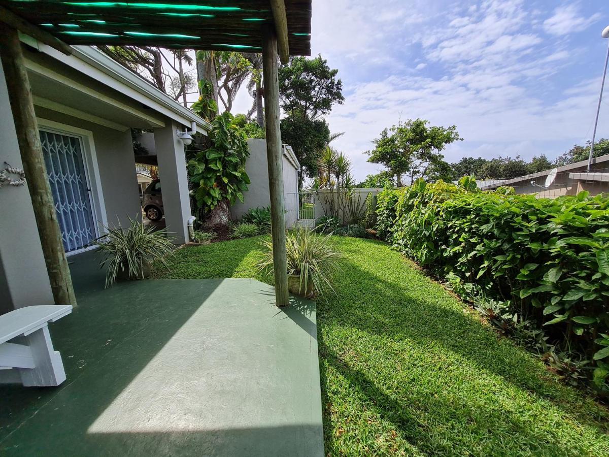 Shaka'S Seat Guesthouse Ballito Kültér fotó